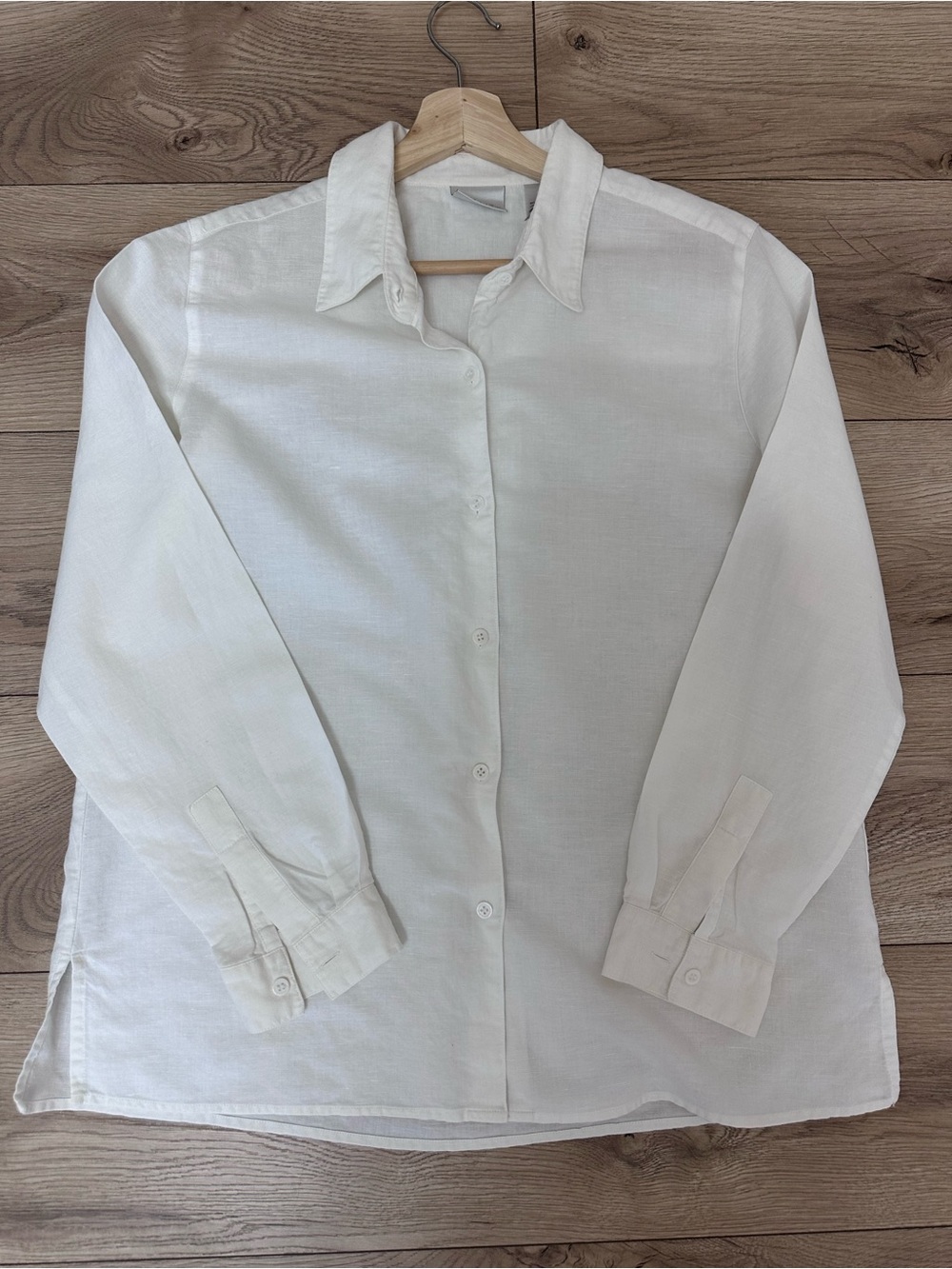 Villager linen blend Classic women’s White Button-Up Shirt Size L